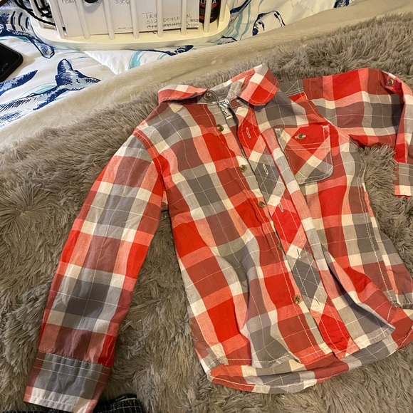 Boys long sleeve button down - Picture 2 of 5